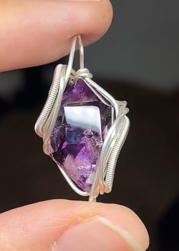 Amethyst double pointed metal wound necklace