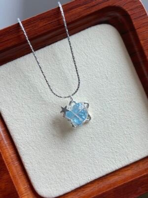 Handmade winding star sea blue treasure crystal necklace, beautiful and peaceful. Preferred Gift