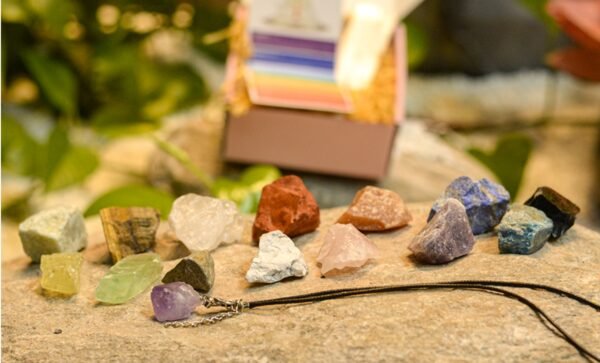 Seven color crystal raw stone set, seven color gemstone gift box set
